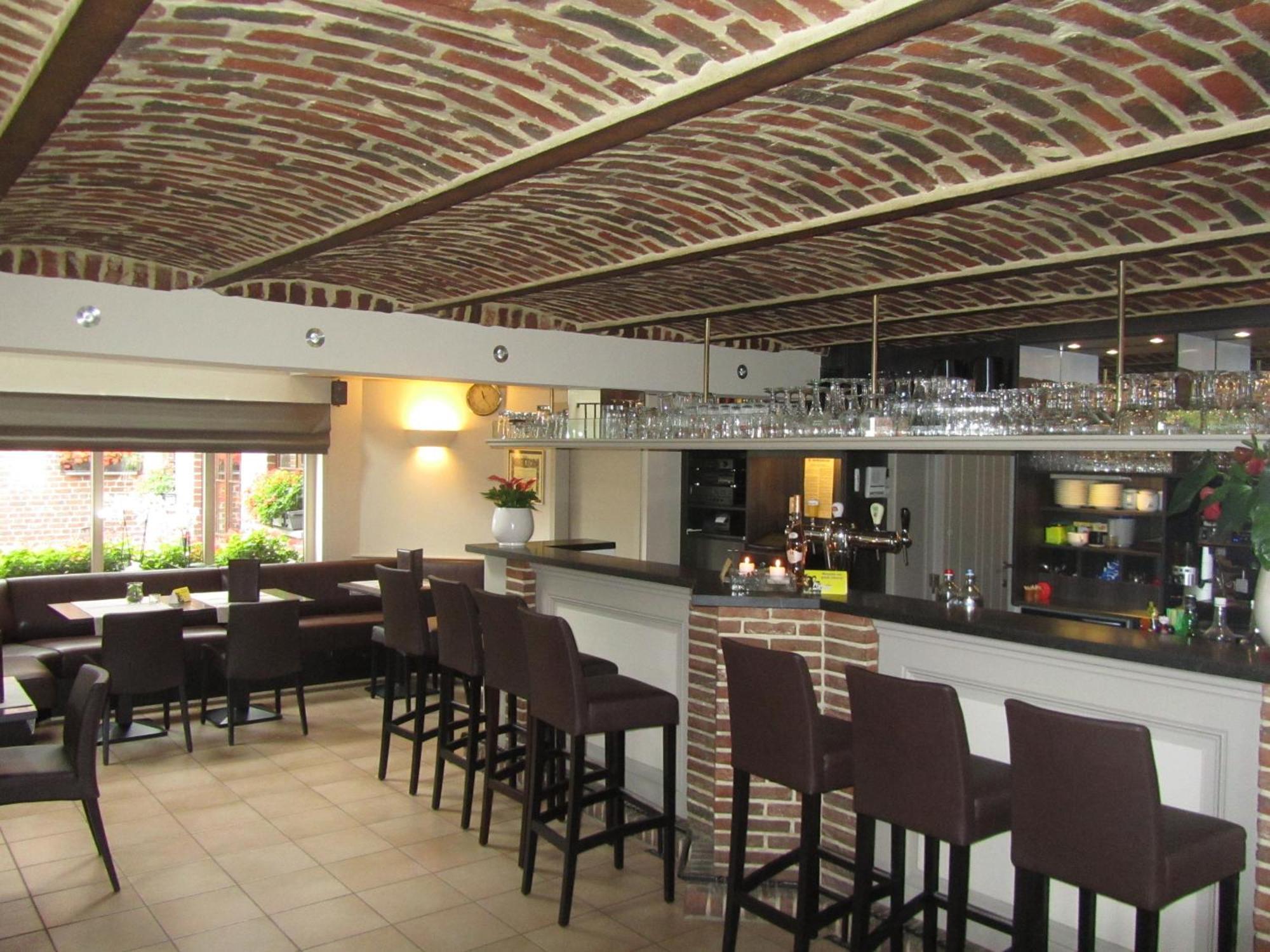 Hotel Klein Nederlo Vlezenbeek Экстерьер фото