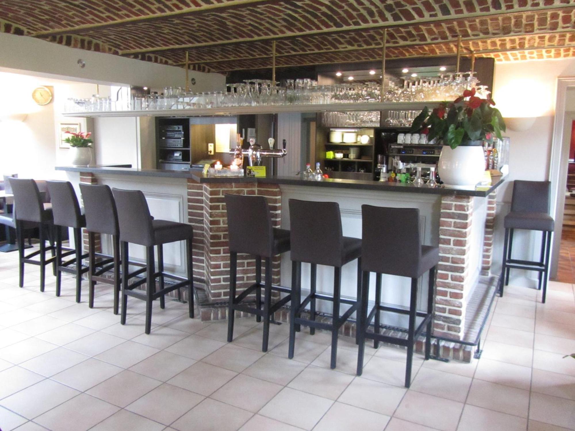 Hotel Klein Nederlo Vlezenbeek Экстерьер фото
