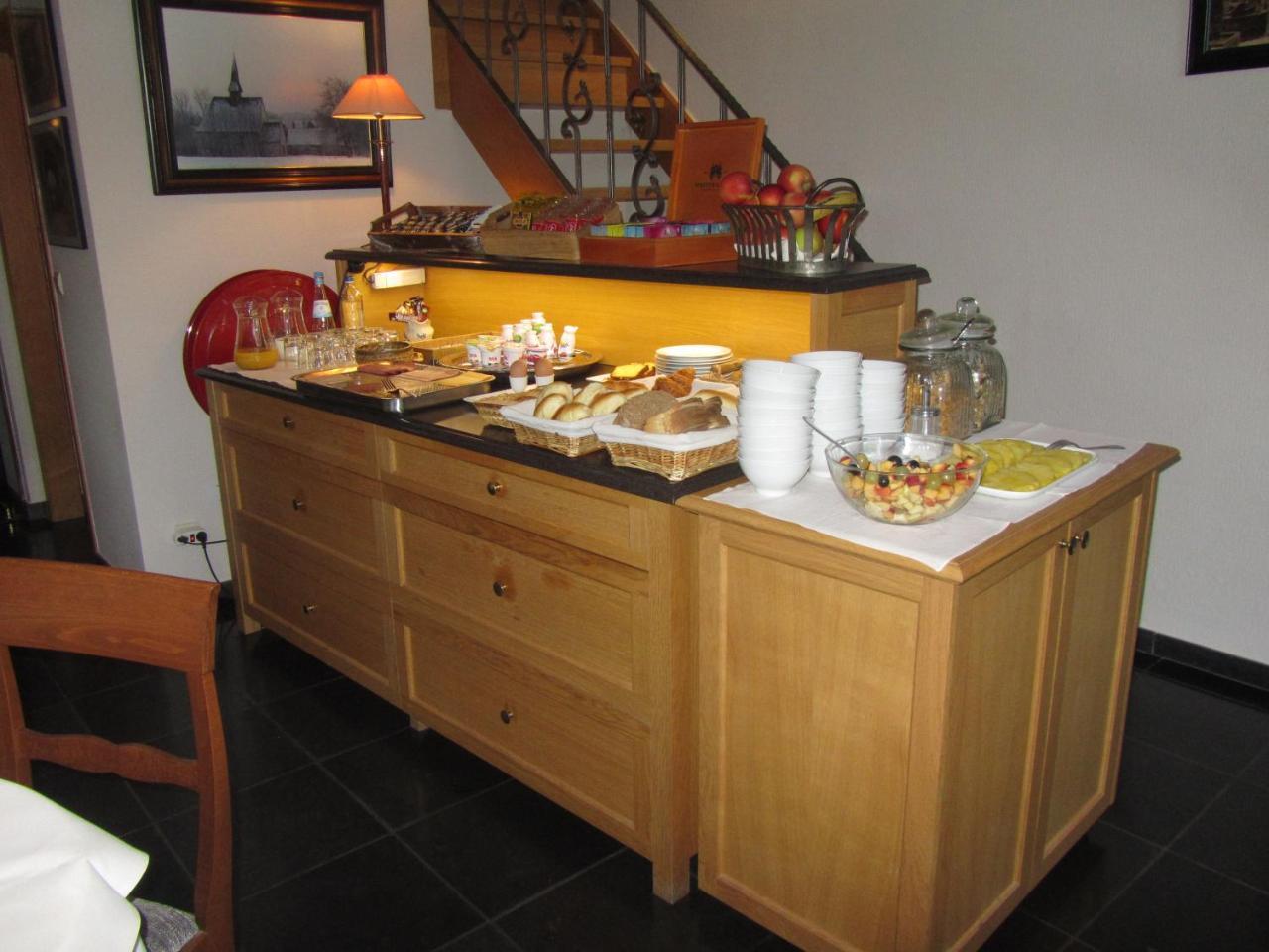 Hotel Klein Nederlo Vlezenbeek Экстерьер фото